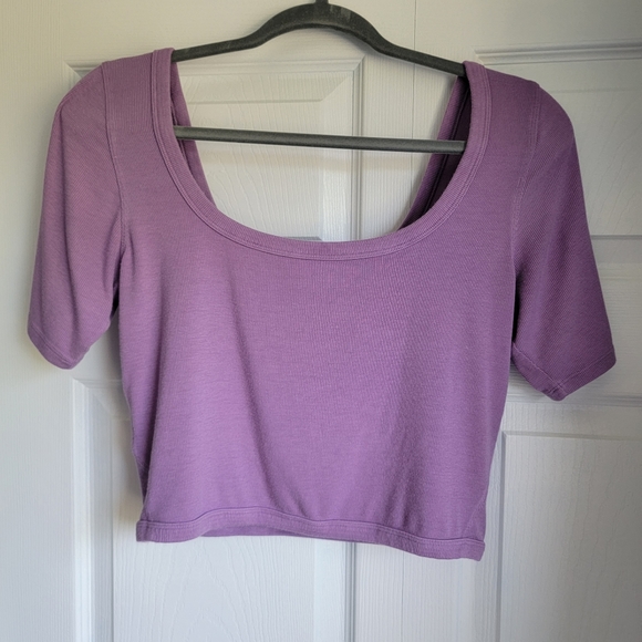 Lululemon Ribbed Short Sleeve Crop Tee Top Shirt - Picture 3 of 5